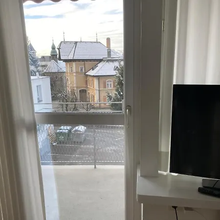 Zimmer&appartements Am Schloßplatz Apartment