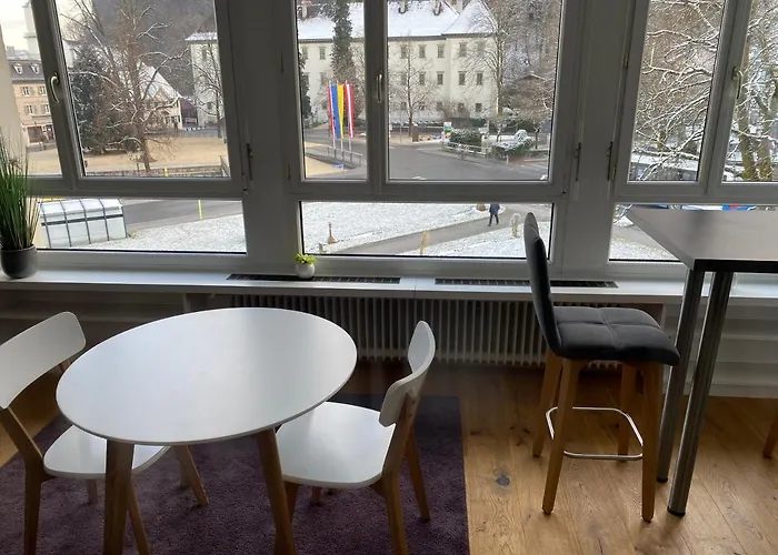 Zimmer&appartements Am Schloßplatz *