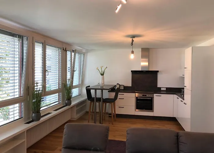 Zimmer&appartements Am Schloßplatz *